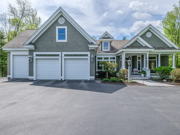 11 Silver Brook Circle, Scarborough, ME 04074