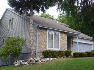2583 Coral Ridge Ct, West Carrollton, OH 45449