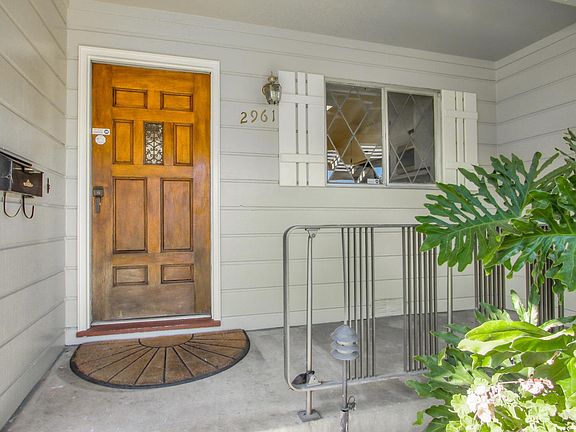 4th image of 2961 Mark Ave
