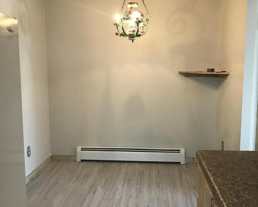 1st image of 840 Vincent Ave