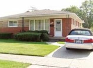 8083 Kinmore St, Dearborn Heights, MI 48127
