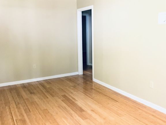 2nd image of 149 Chucks Ln