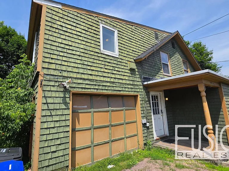 446 Colchester Ave — Photo 29