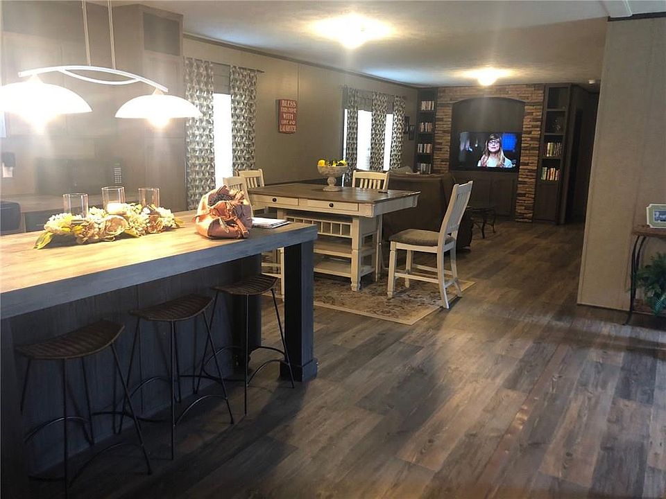 2nd image of 169 Wilder Rd
