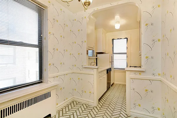 Sold by Corcoran | media 28