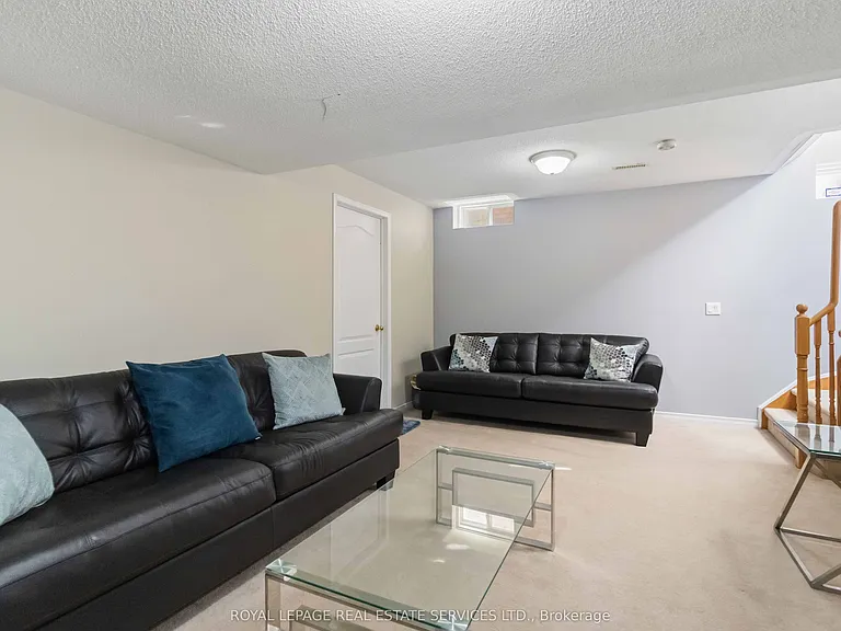 3872 Skyview St — Photo 26