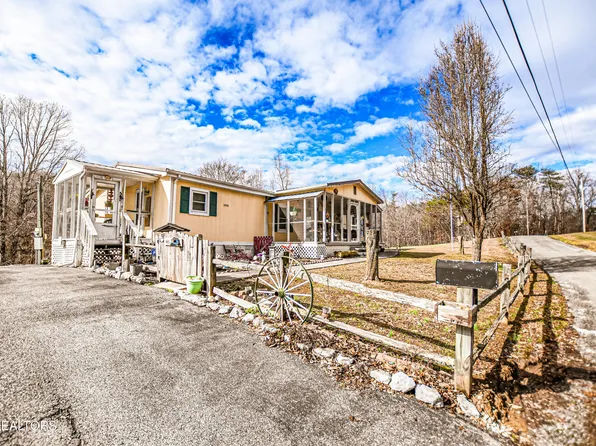 158 Bryant Cir, Rocky Top, TN 37769