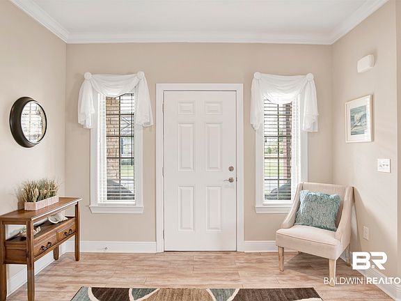 3rd image of 1303 Holmes Ave #1303
