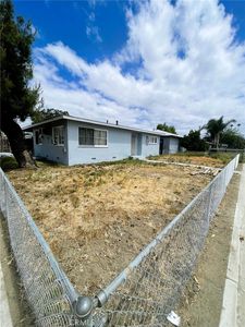330 W Acacia Ave, Hemet, CA, 92543