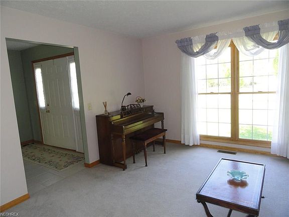 5th image of 361 Keyser Pkwy