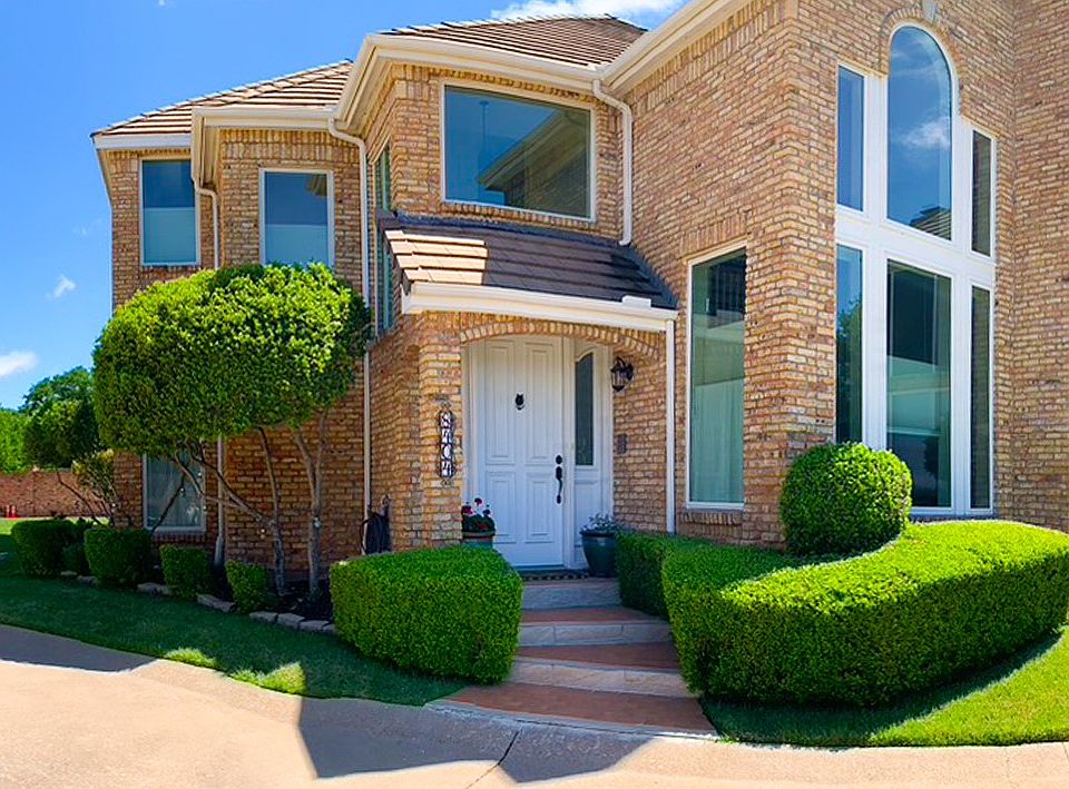 1st image of 8404 Sunset Cove Dr