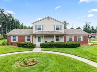 4800 Shiloh View Dr, Dayton, OH 45415