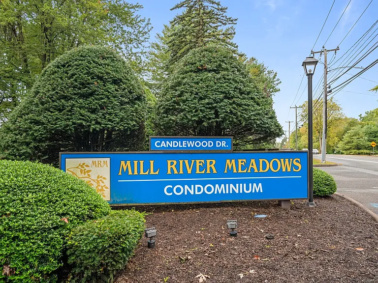 28 Candlewood Dr — Photo 15