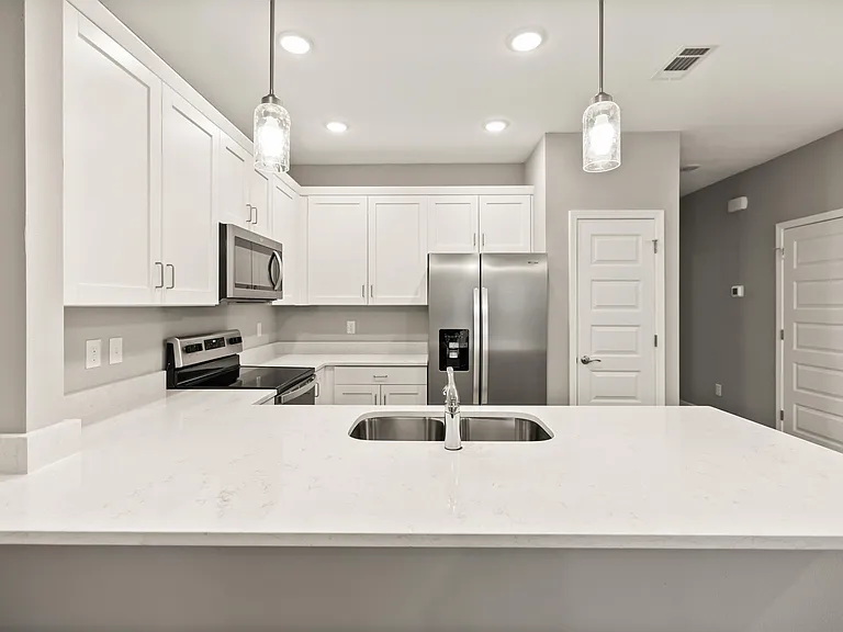 319 Carmel Dr #6-1 — Photo 40