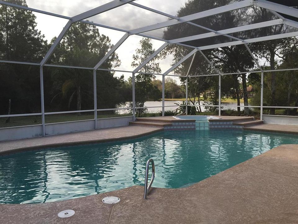 1st image of 2 Greenvale Dr