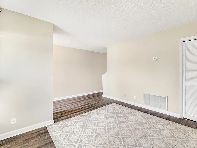 500 Paragon Mills Rd #B1 — Photo 9