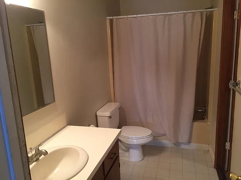 423 Ebenezer Ave — Photo 7