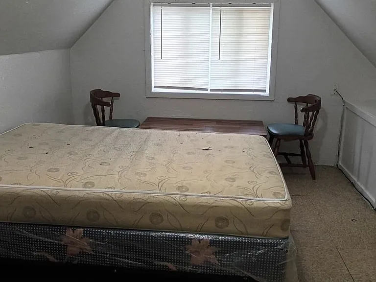 145 Vine St — Photo 2
