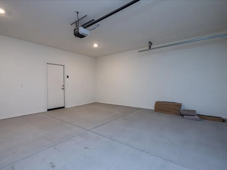 10560 W Waveland Dr — Photo 18