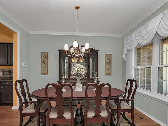4th image of 6905 Zachary Dr