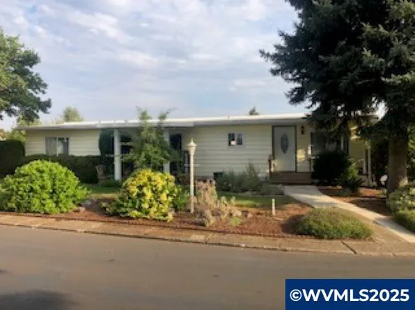 450 SE Lacreole Dr Unit 31, Dallas, OR 97338