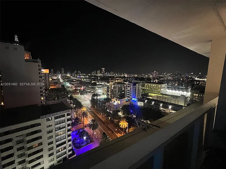 100 Lincoln Rd #Penthouse 12 — Photo 2