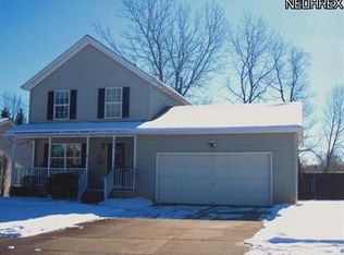 916 Emory Ave, Akron, OH 44310