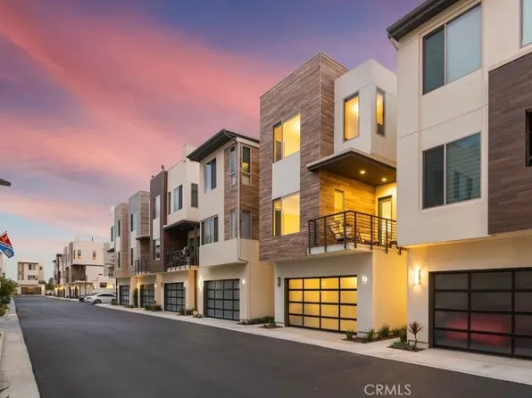 16 Ebb Tide Cir, Newport Beach, CA 92663