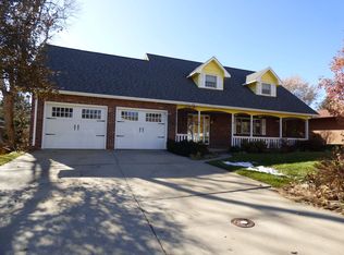 19 Cornell Dr, Longmont, CO 80503
