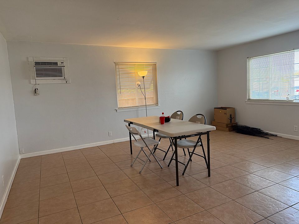 1st image of 449 San Mateo St