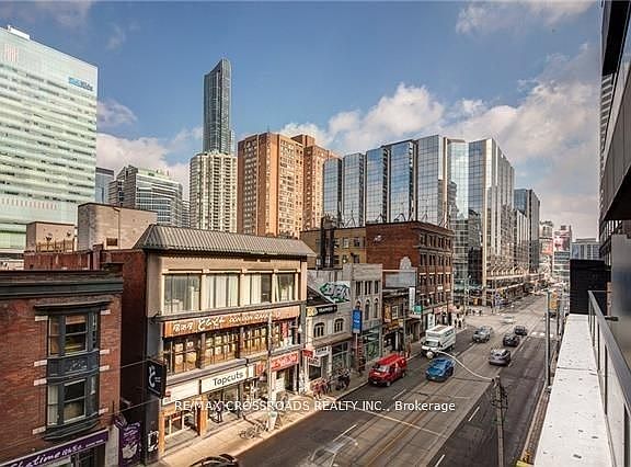 2nd image of 111 Elizabeth St #631