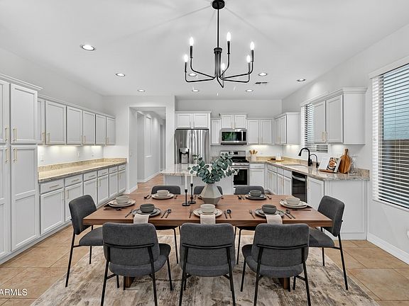 4th image of 130 W HACKBERRY Drive