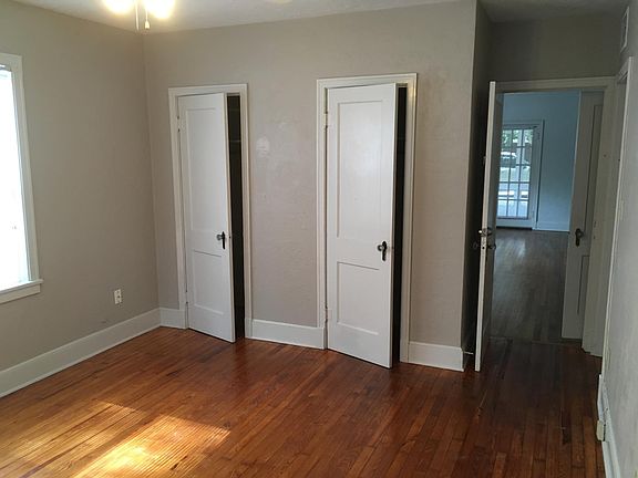5th image of 16 NW 20th Dr