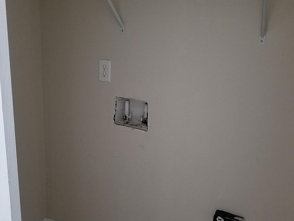 2nd image of 345 Pecan Grove Dr