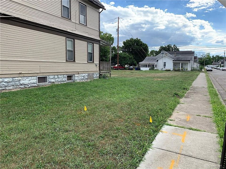 1st image of 883 N Main St