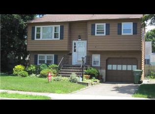 169 Old Post Rd, Edison, NJ 08817