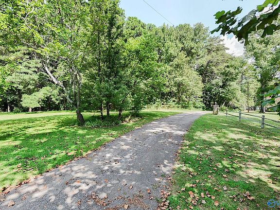 3rd image of S Shawdee Rd SE