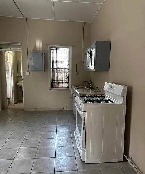 3514 Frutas Ave — Photo 7