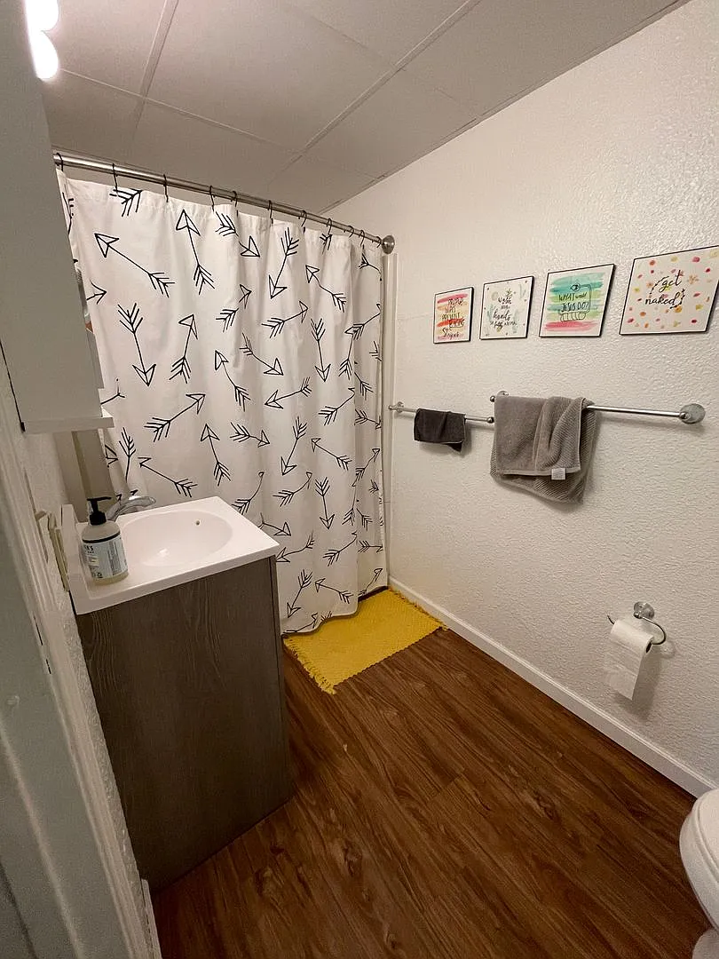 2 Bedroom Apartment Near UW-La Crosse and Western Tech — Photo 2