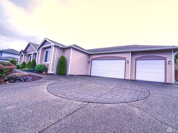 3rd image of 9339 Piperhill Dr SE