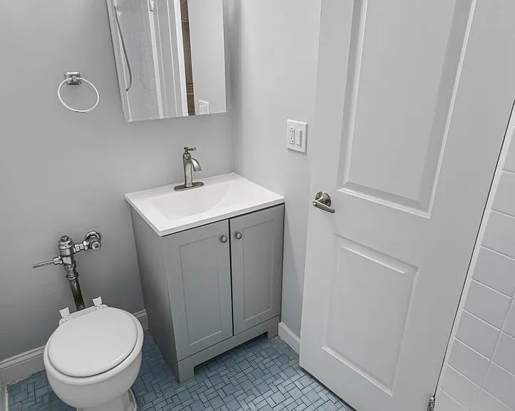 6012 N Kenmore Ave — Photo 43