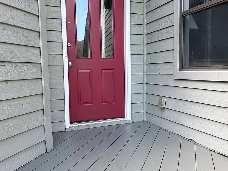 1076 Marsh Court Ln — Photo 20