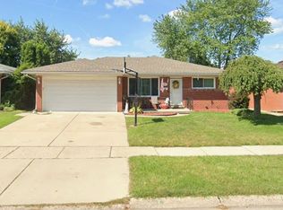 29543 Eiffel Ave, Warren, MI 48088