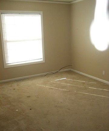 3rd image of 520 Civic Center St