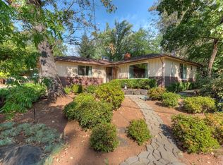 1438 Stonehurst Dr, Paradise, CA 95969