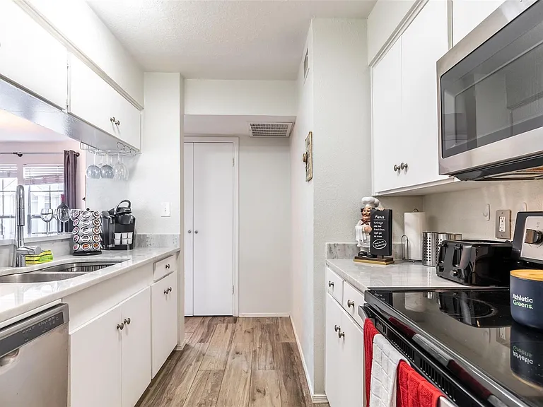 5881 Preston View Blvd #215 — Photo 15
