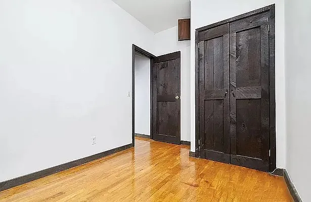 Rented by PocketBroker Inc | media 8