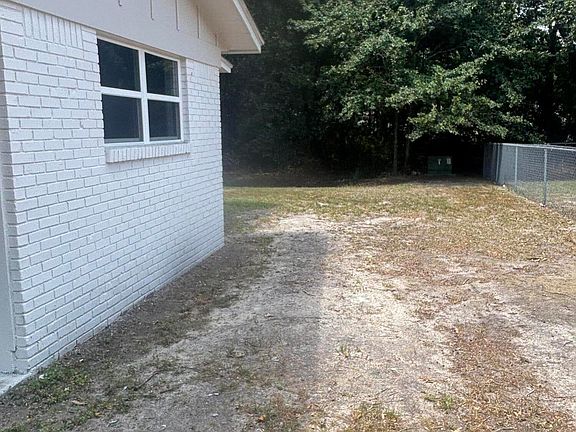 5th image of 4219 Martha Ct