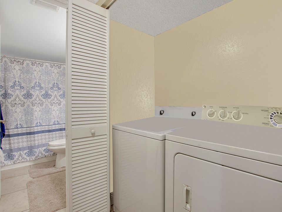 Palm Beach Place Condominiums 1681 Balfour Point Dr West Palm Beach