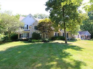 408 Grandin Ridge Dr, Hamilton Twp, OH 45039